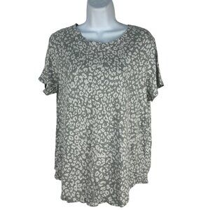 Old Navy Womens Everywear Shirt Leopard Print Gray White Size L Tall Relaxed Fit